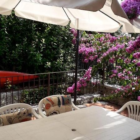 Holiday House Camillina Salo Ngoại thất bức ảnh